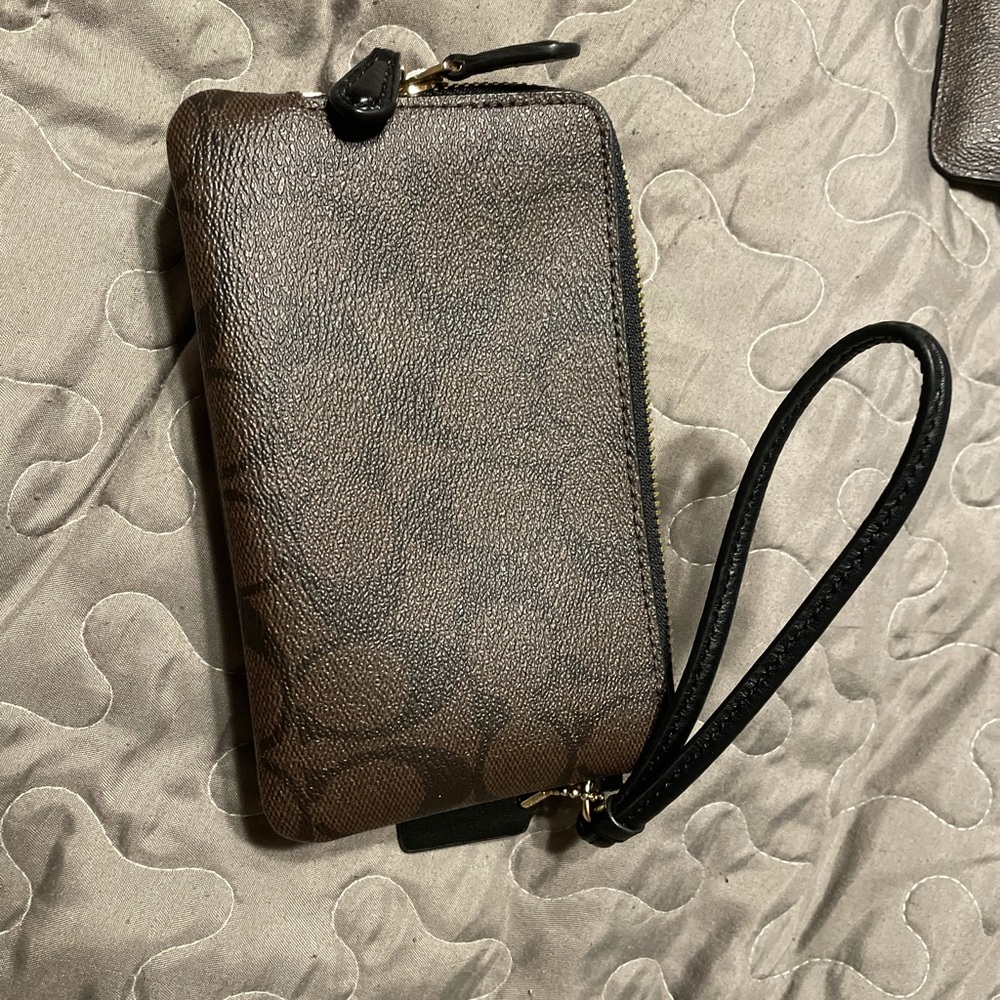 Coach double zip corner wristlet
